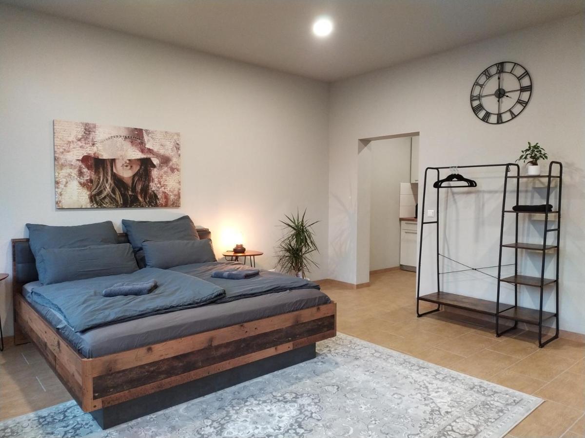Andris Apartments Штутгарт Экстерьер фото